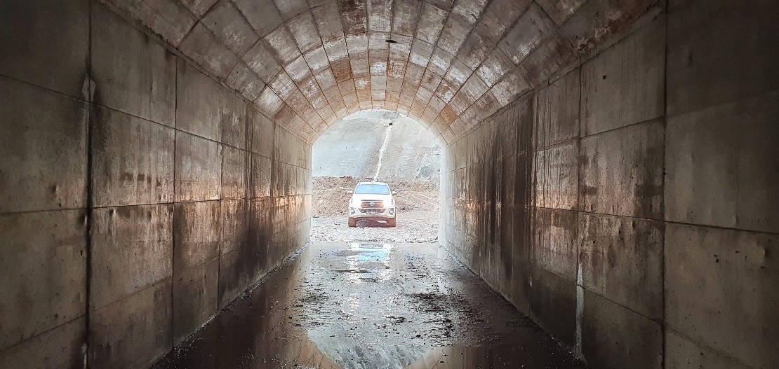 Tunnel 1